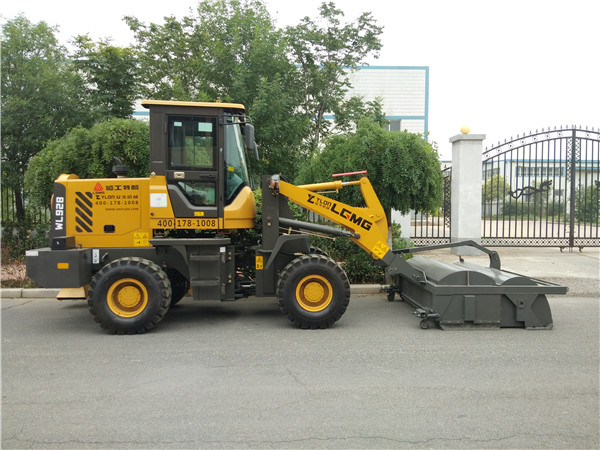 河南拋丸機(jī),河南同步碎石封層車,河南無(wú)塵清掃機(jī),河南拋丸機(jī)廠家|河南億龍機(jī)械設(shè)備有限公司 河南拋丸機(jī),河南同步碎石封層車,河南無(wú)塵清掃機(jī),河南拋丸機(jī)廠家|河南億龍機(jī)械設(shè)備有限公司